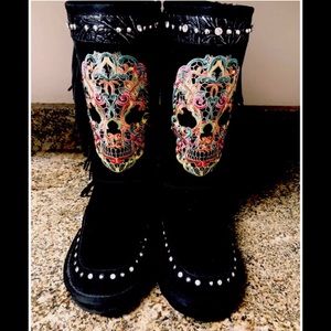 Montana West fleece lined Skull boots